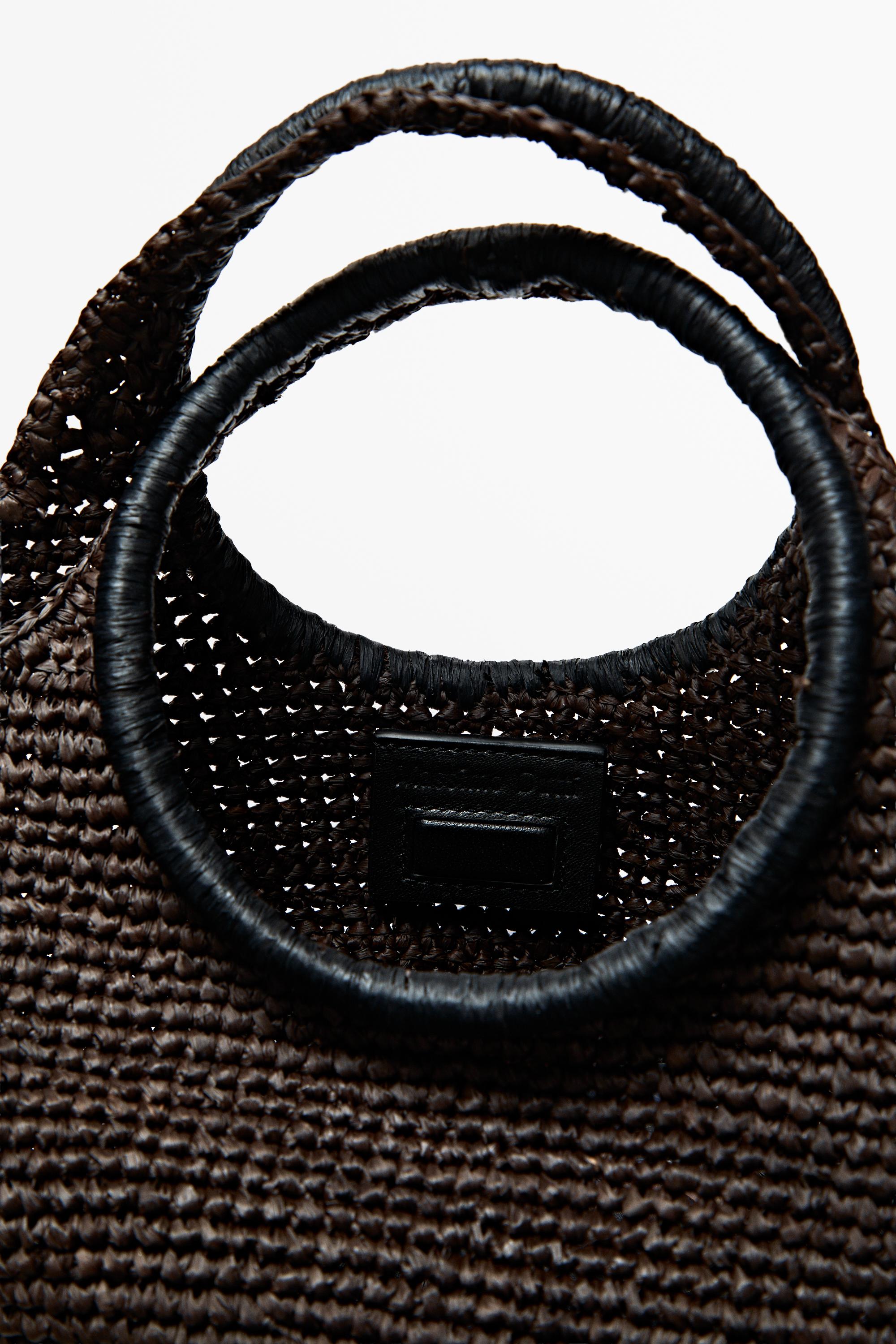 Mini-sac demi-lune en 100% raphia